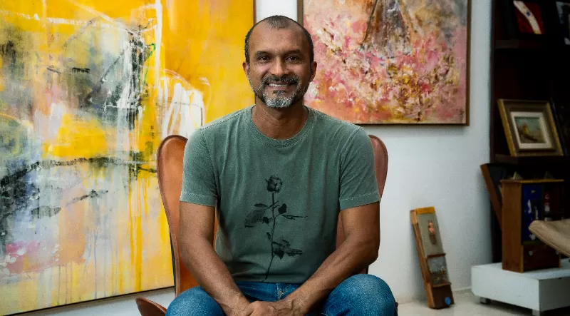 Paulo Azevedo: quase quatro décadas dedicadas à arte e à liberdade da cor