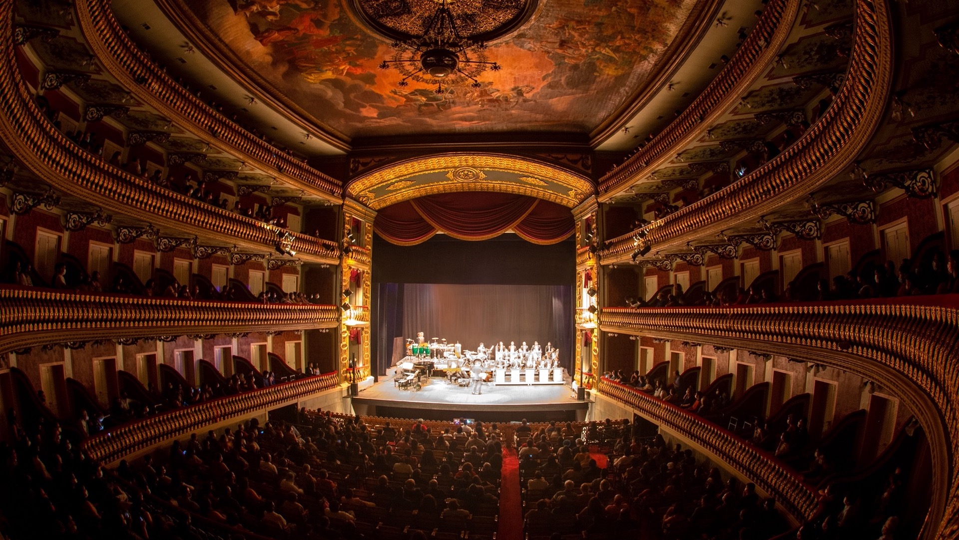  Amazônia Jazz Band 