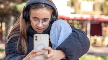 Austrália começa a proibir redes sociais para menores de 16 anos; entenda