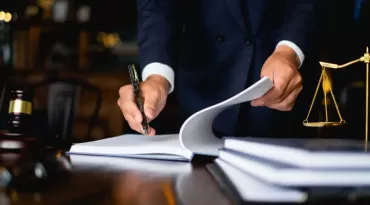 Quando a empresa cresce, o jurídico precisa mudar: entenda os riscos de manter estruturas antigas no seu negócio