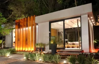 Tendência na arquitetura contemporânea, portas minimalistas são destaque na CASALIV